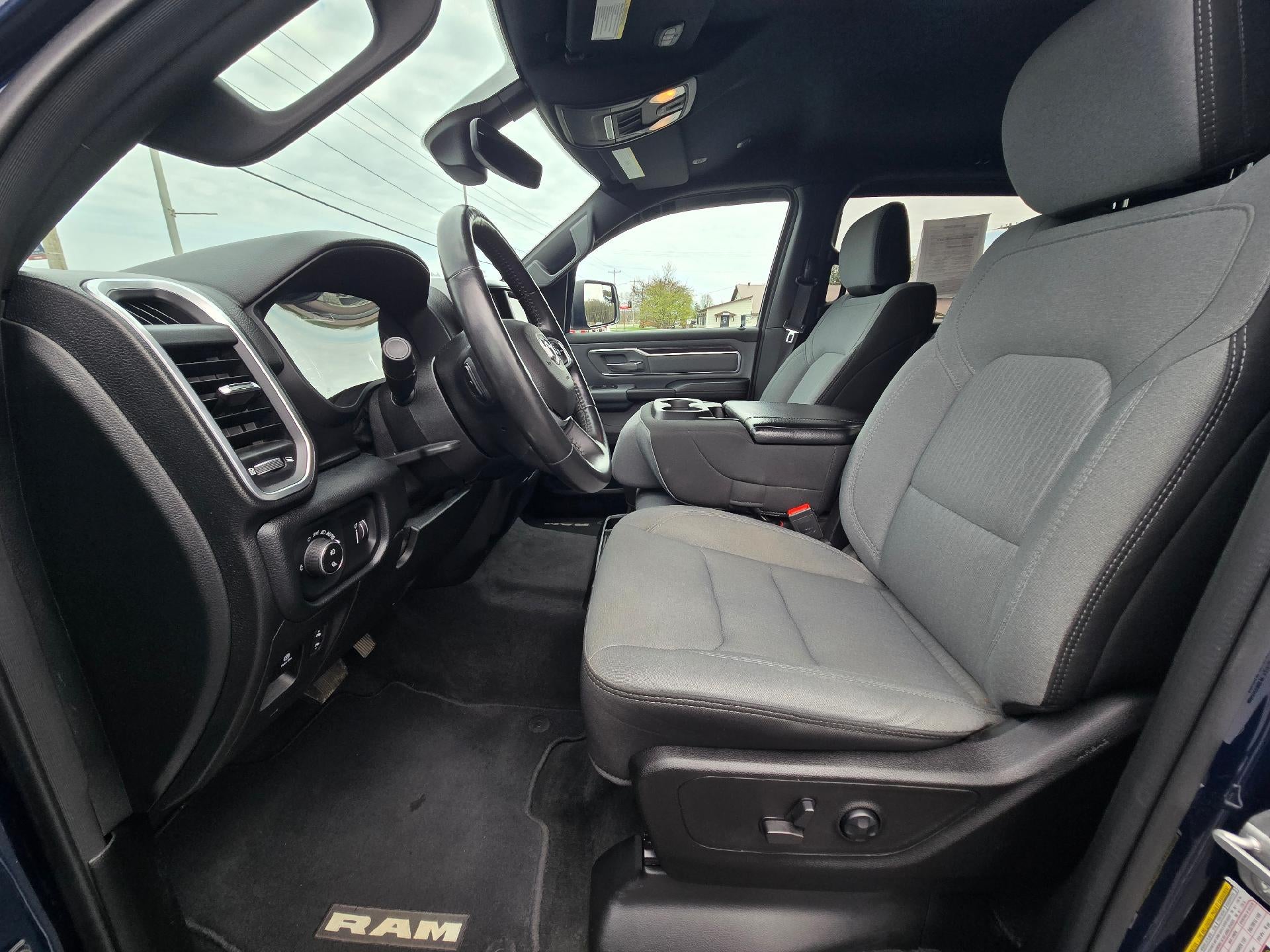 2021 RAM 1500 Big Horn 4x4 Crew Cab 5'7" Box