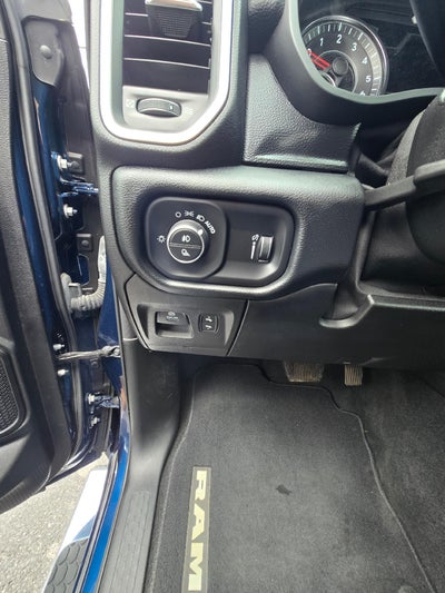 2021 RAM 1500 Big Horn 4x4 Crew Cab 5'7" Box