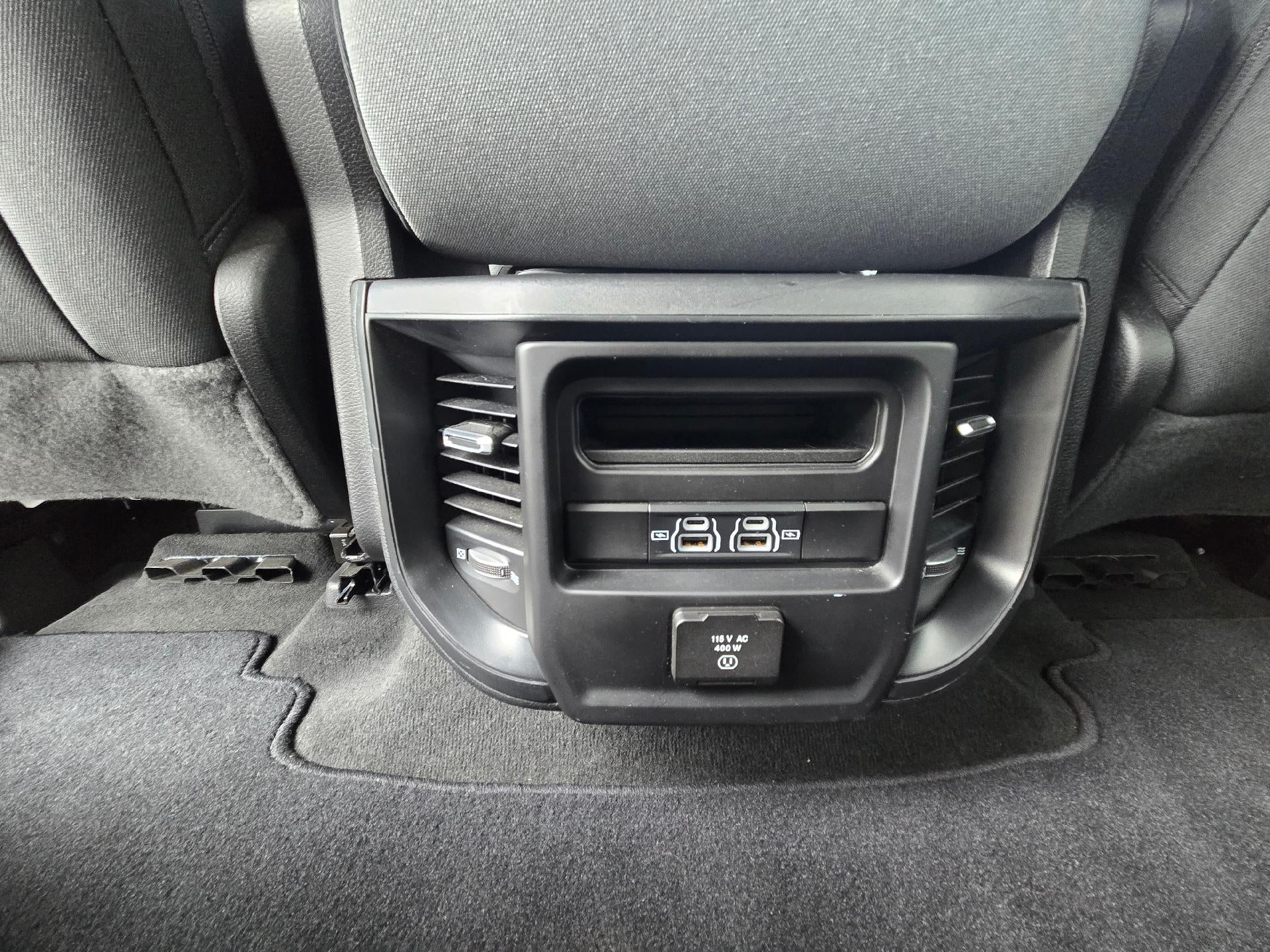 2021 RAM 1500 Big Horn 4x4 Crew Cab 5'7" Box