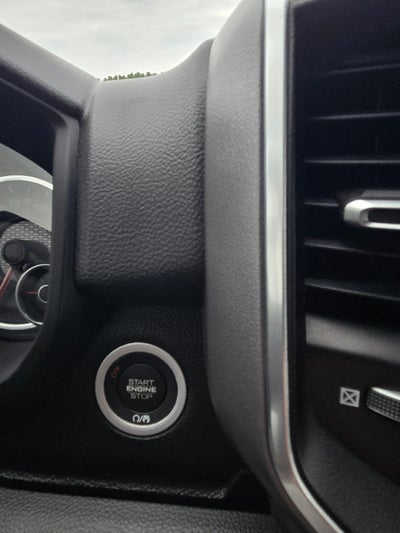 2021 RAM 1500 Big Horn 4x4 Crew Cab 5'7" Box