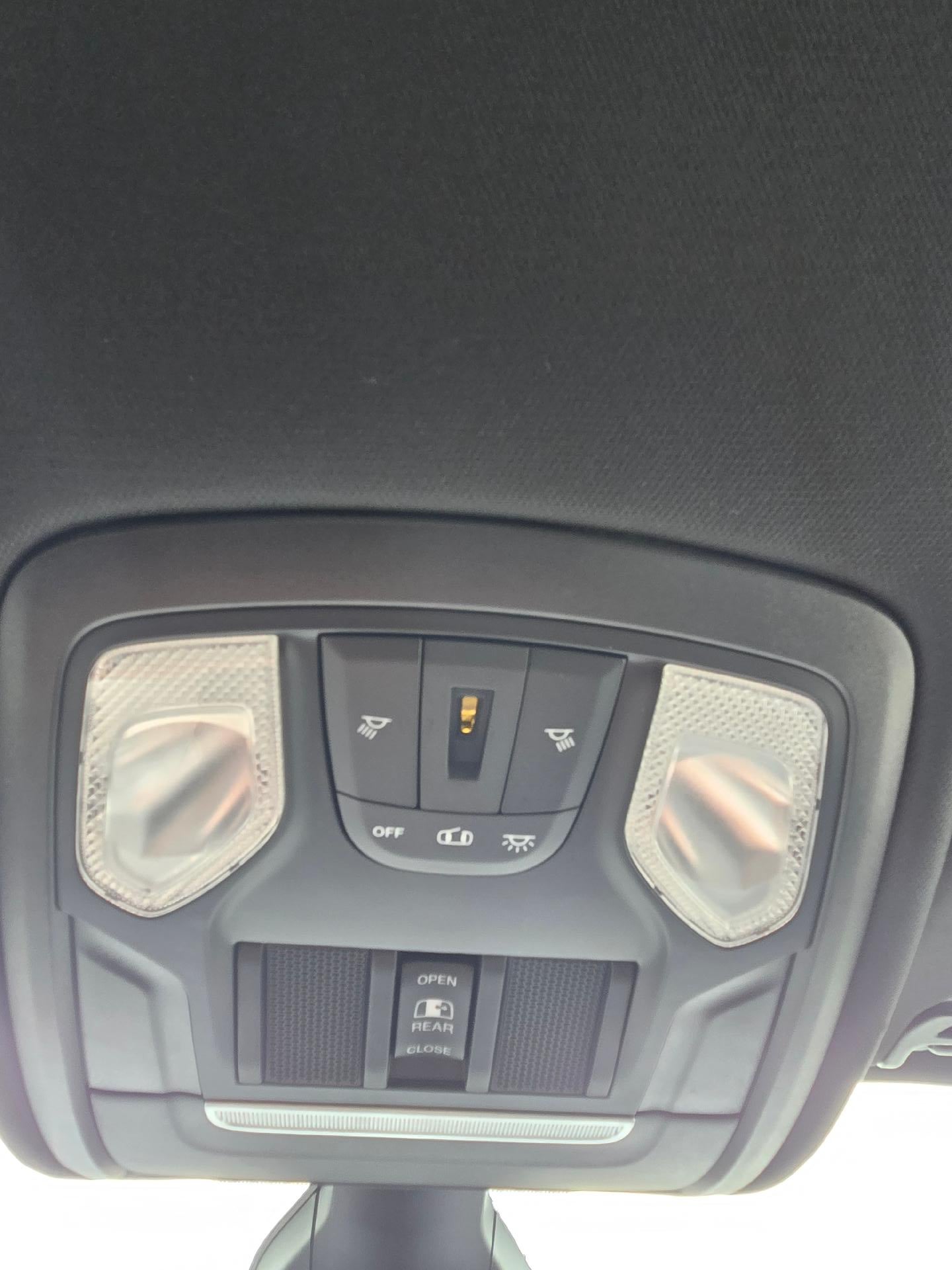 2021 RAM 1500 Big Horn 4x4 Crew Cab 5'7" Box