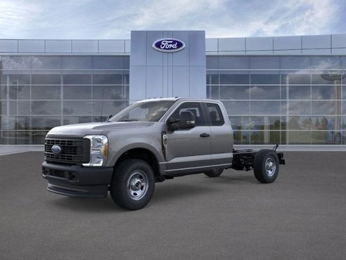 2026 Ford Super Duty F-350 SRW XL 4WD SuperCab 168" WB 60" CA