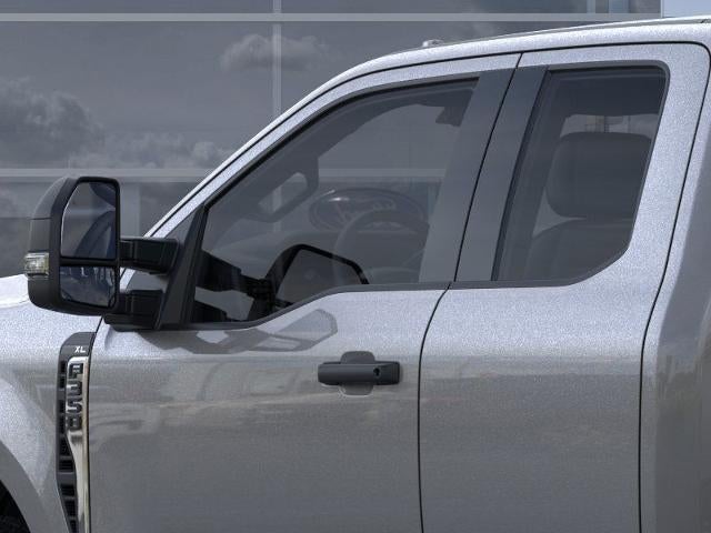 2026 Ford Super Duty F-350 SRW XL 4WD SuperCab 168" WB 60" CA