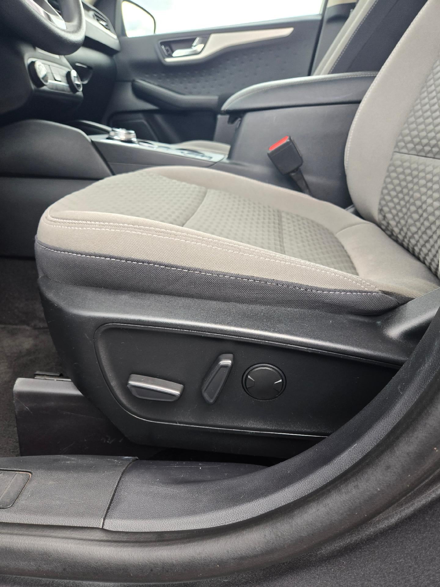 2020 Ford Escape SE AWD