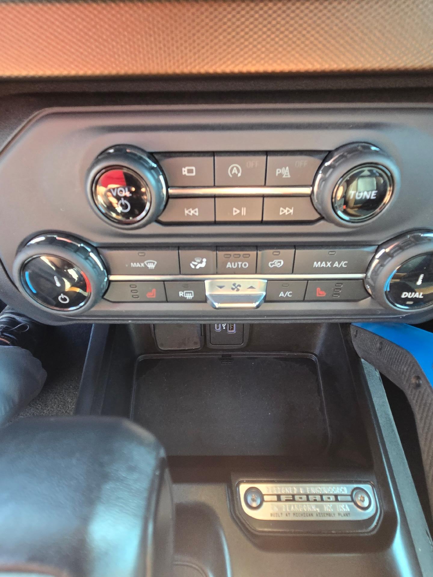 2022 Ford Bronco Outer Banks High Package 4WD 4Door Leather