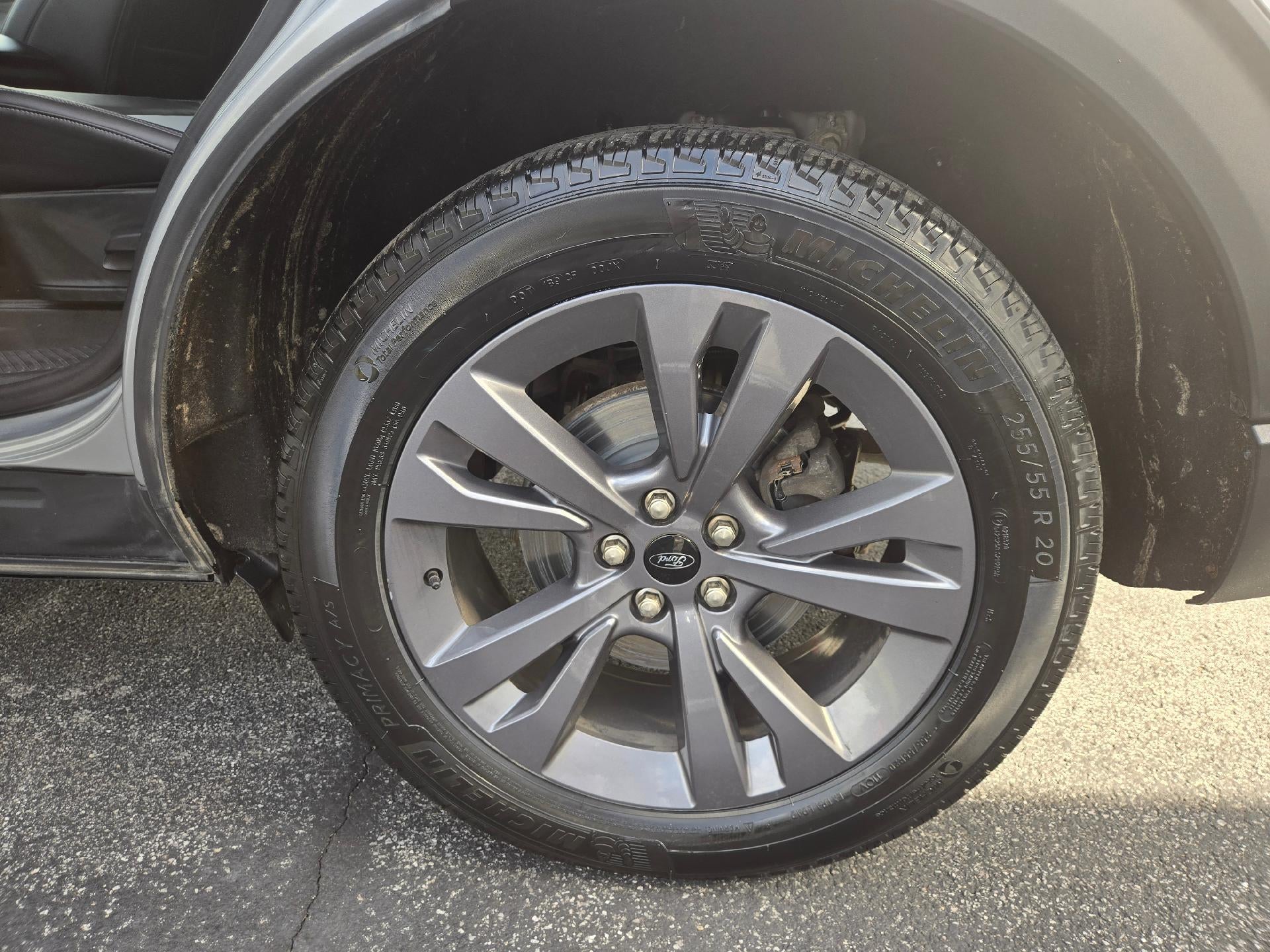 2023 Ford Explorer XLT 4WD