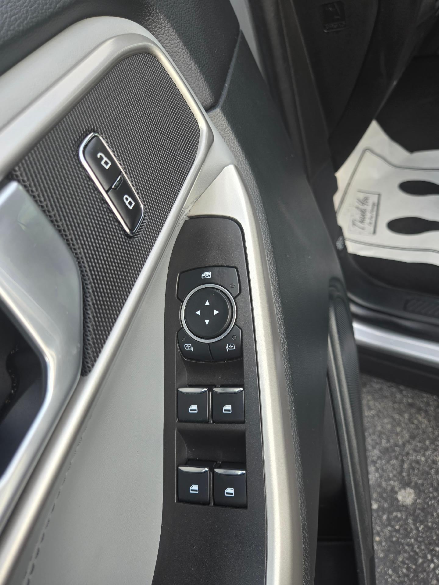 2023 Ford Explorer XLT 4WD