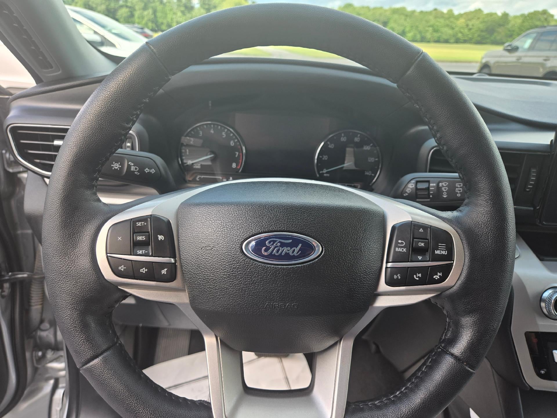 2023 Ford Explorer XLT 4WD