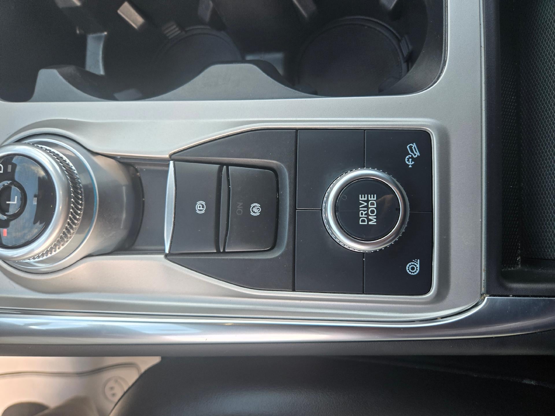 2023 Ford Explorer XLT 4WD