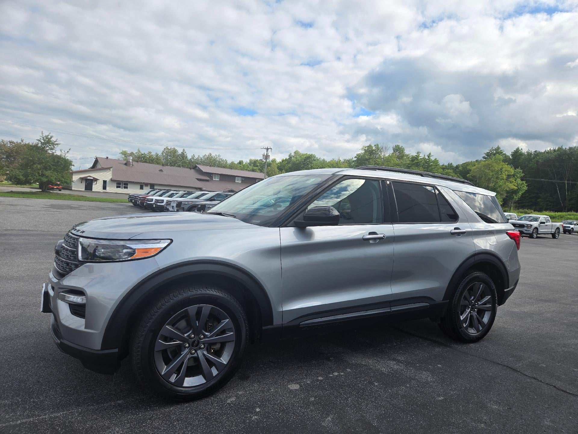 2023 Ford Explorer XLT 4WD