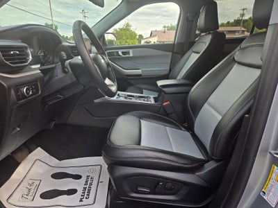 2023 Ford Explorer XLT 4WD