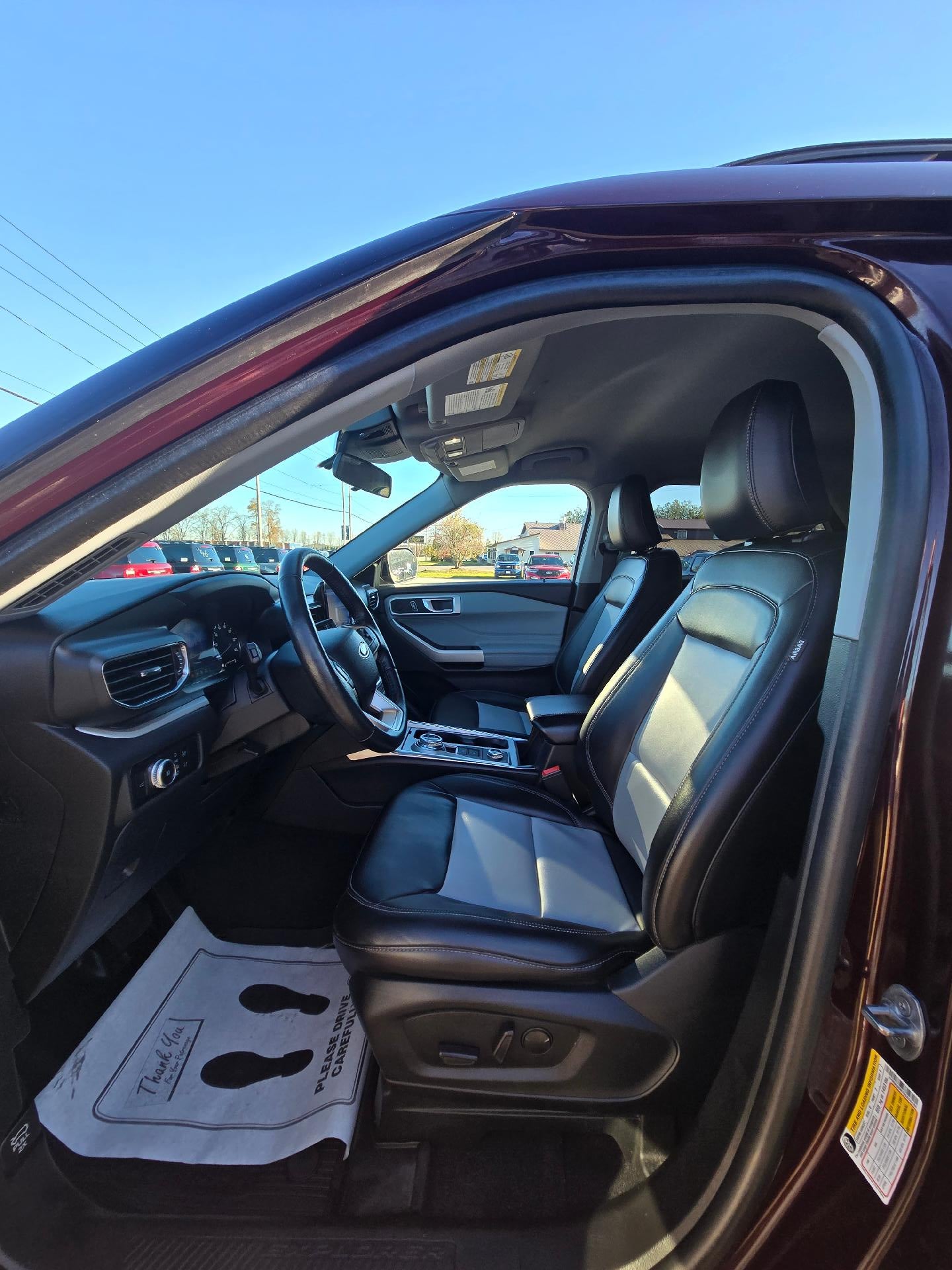 2023 Ford Explorer XLT 4WD