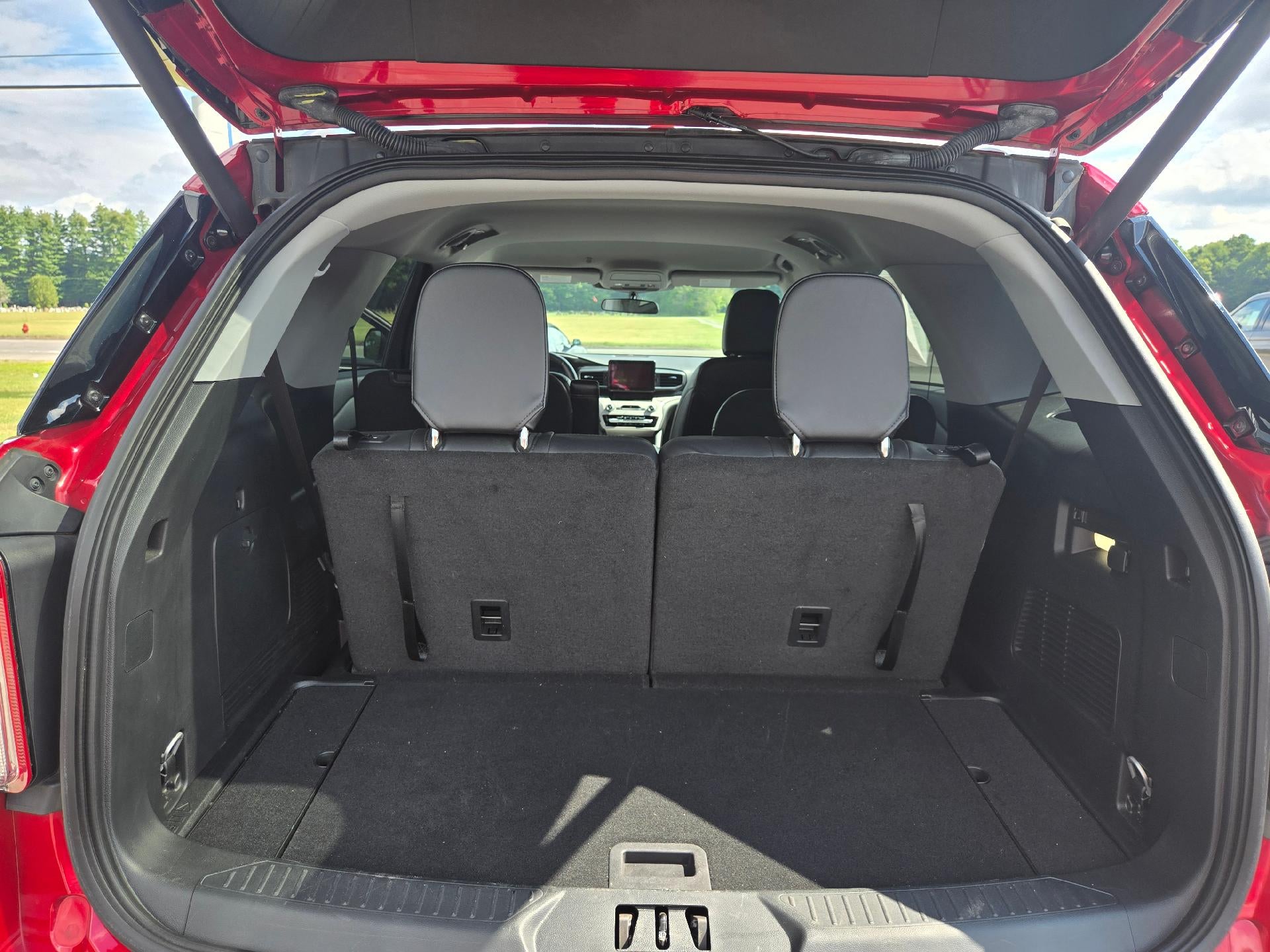2023 Ford Explorer XLT 4WD