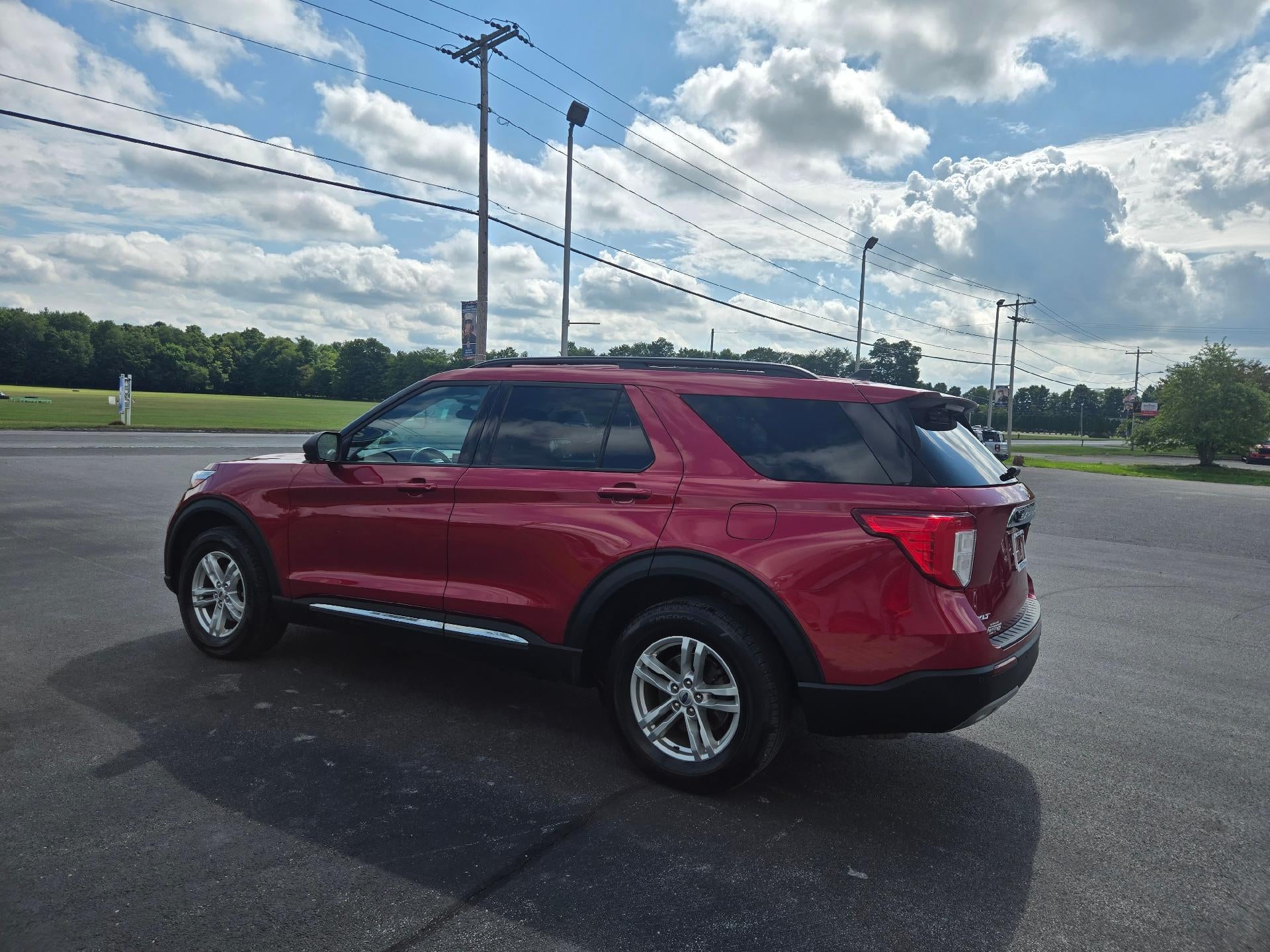 2023 Ford Explorer XLT 4WD