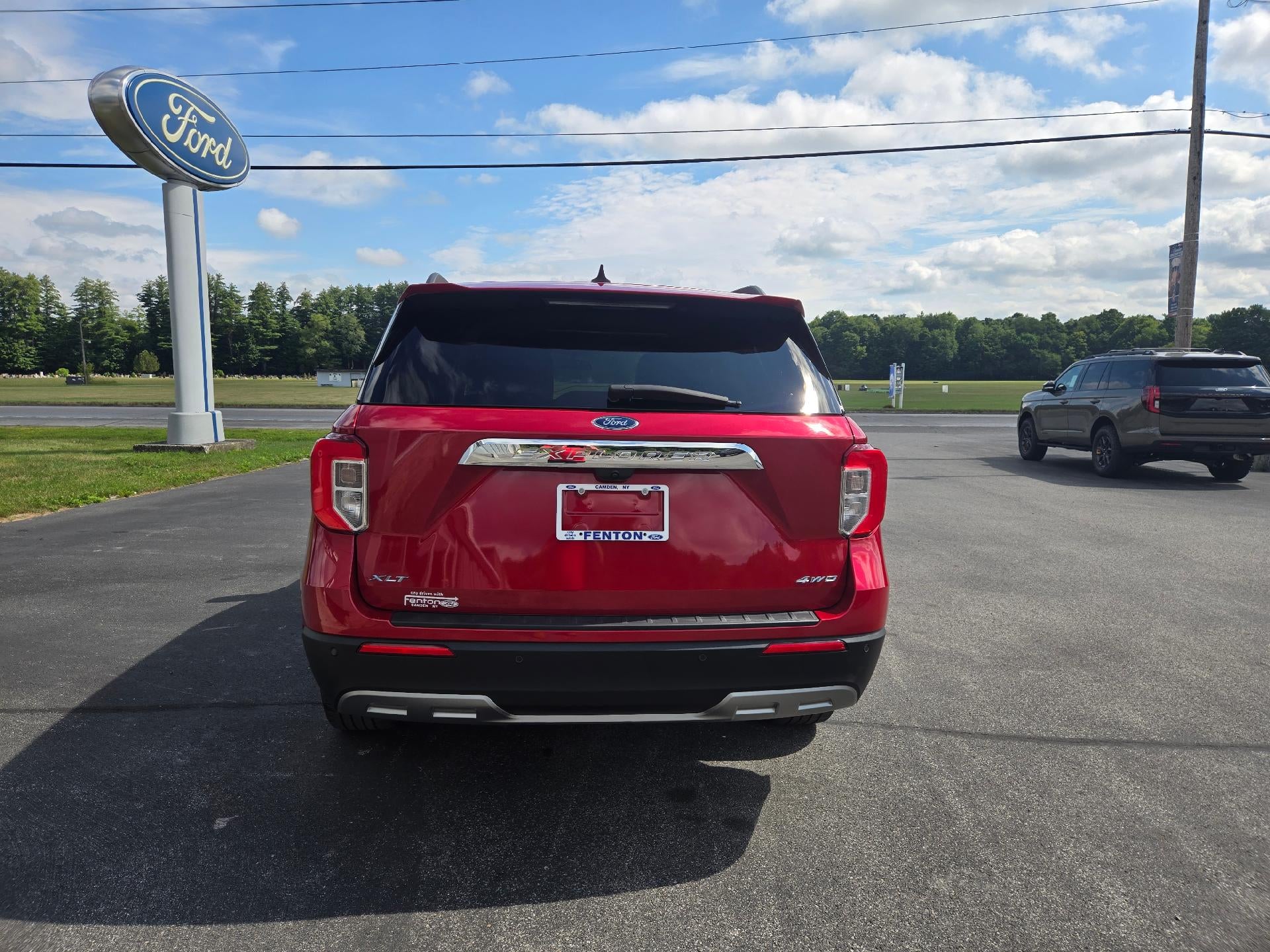 2023 Ford Explorer XLT 4WD