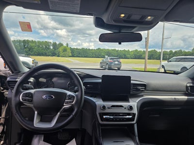 2023 Ford Explorer XLT 4WD