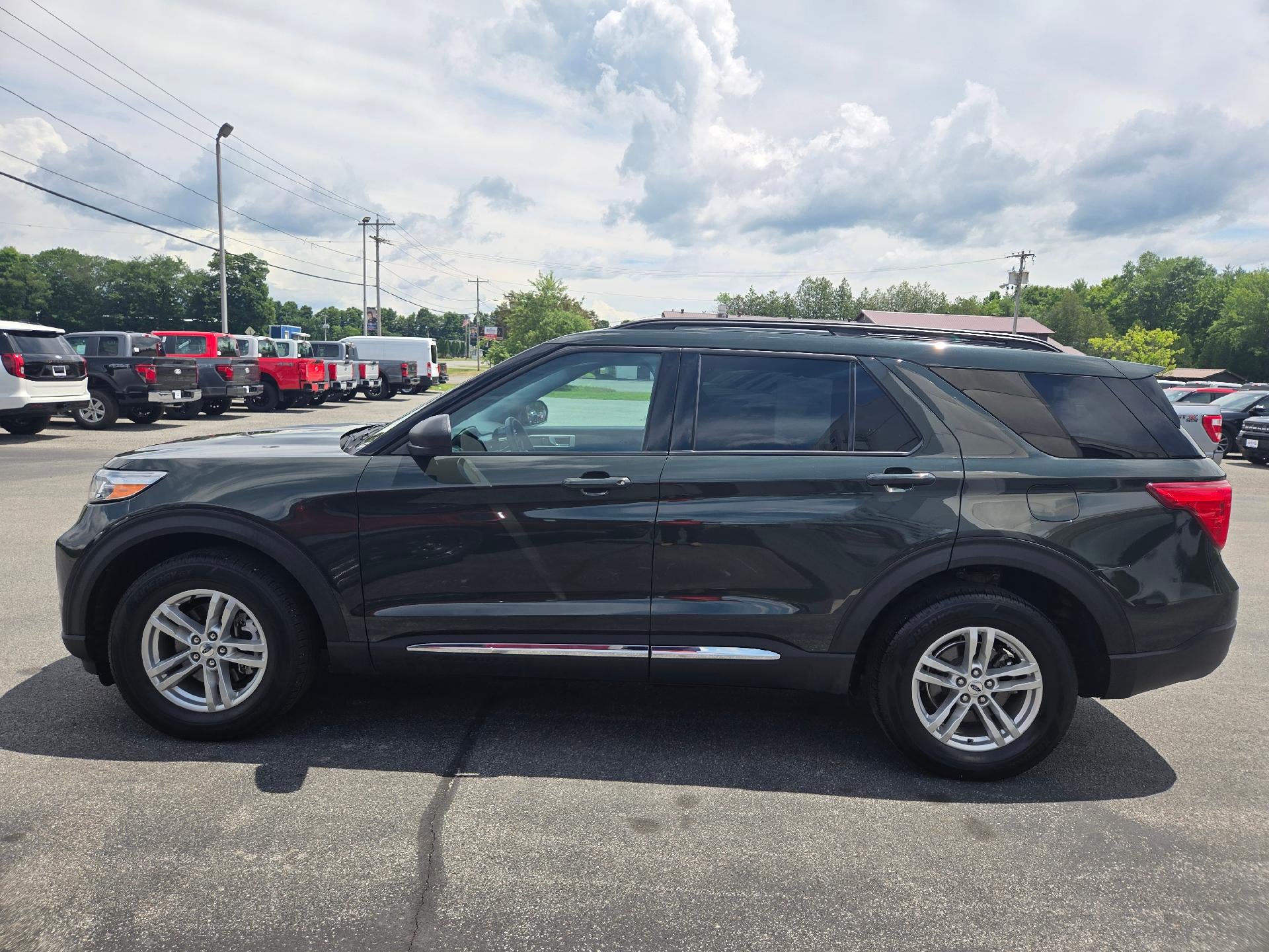 2023 Ford Explorer XLT 4WD