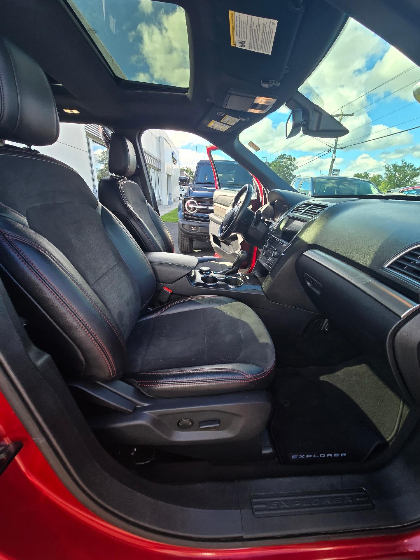 2022 Ford Explorer ST-Line 4WD