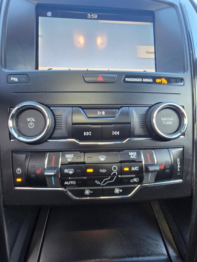 2022 Ford Explorer ST-Line 4WD