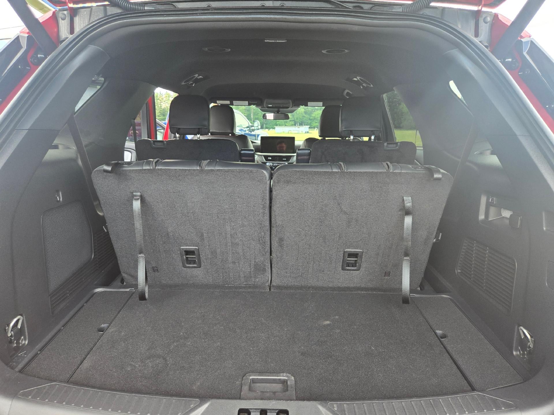 2025 Ford Explorer ST-Line 4WD