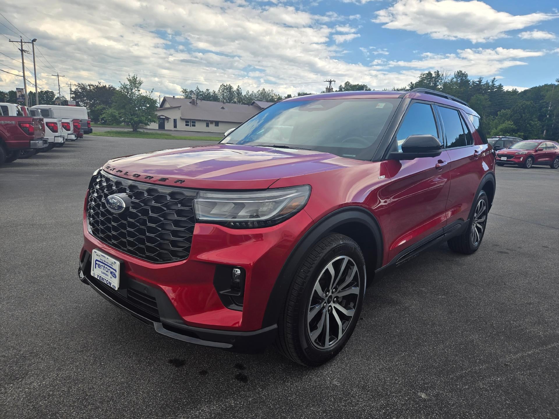 2025 Ford Explorer ST-Line 4WD