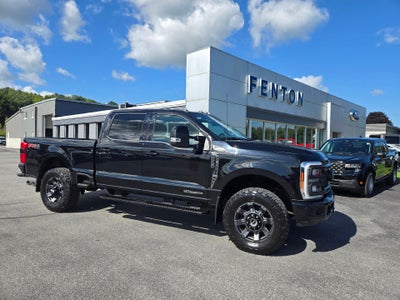 2023 Ford Super Duty F-250 SRW Lariat 4WD Crew Cab Diesel