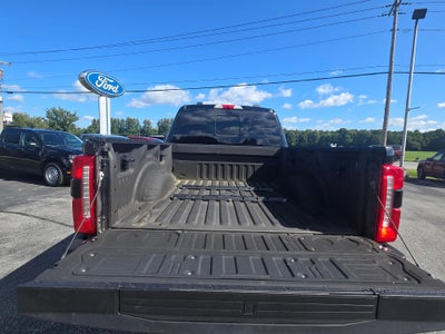2023 Ford Super Duty F-250 SRW Lariat 4WD Crew Cab Diesel