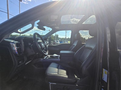 2023 Ford Super Duty F-250 SRW Lariat 4WD Crew Cab Diesel