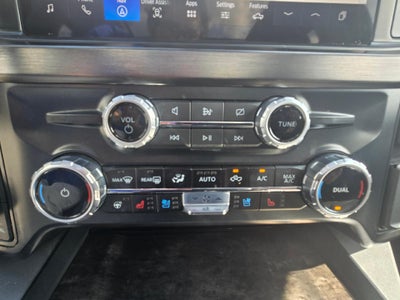 2023 Ford Super Duty F-250 SRW Lariat 4WD Crew Cab Diesel