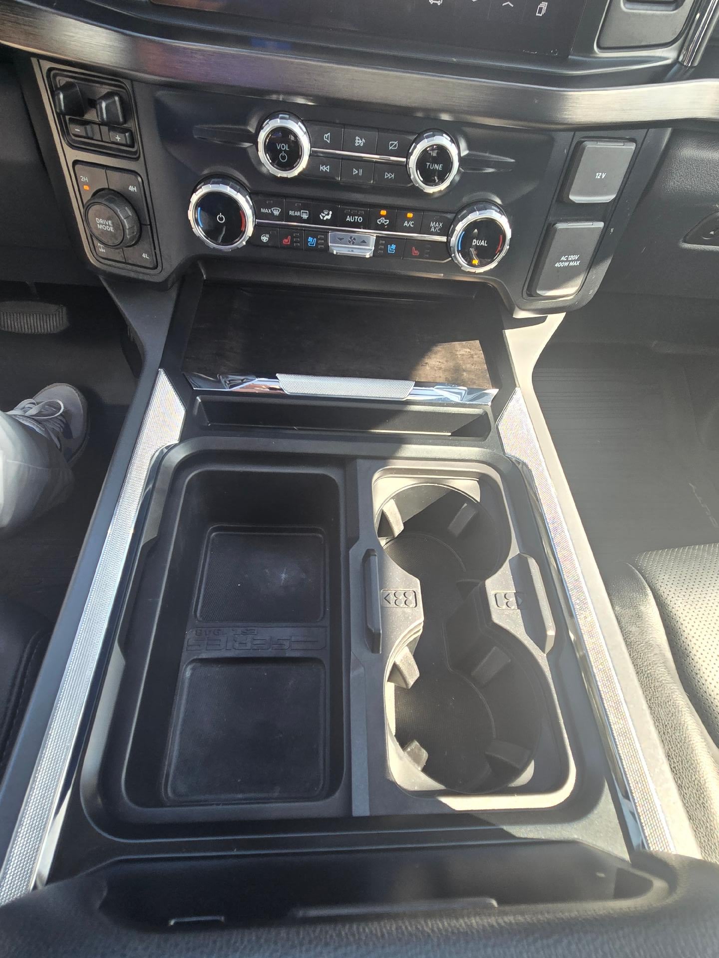 2023 Ford Super Duty F-250 SRW Lariat 4WD Crew Cab Diesel