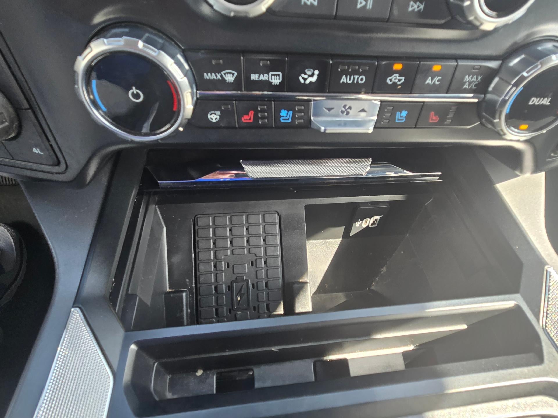 2023 Ford Super Duty F-250 SRW Lariat 4WD Crew Cab Diesel