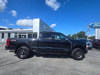 2023 Ford Super Duty F-250 SRW Lariat 4WD Crew Cab Diesel