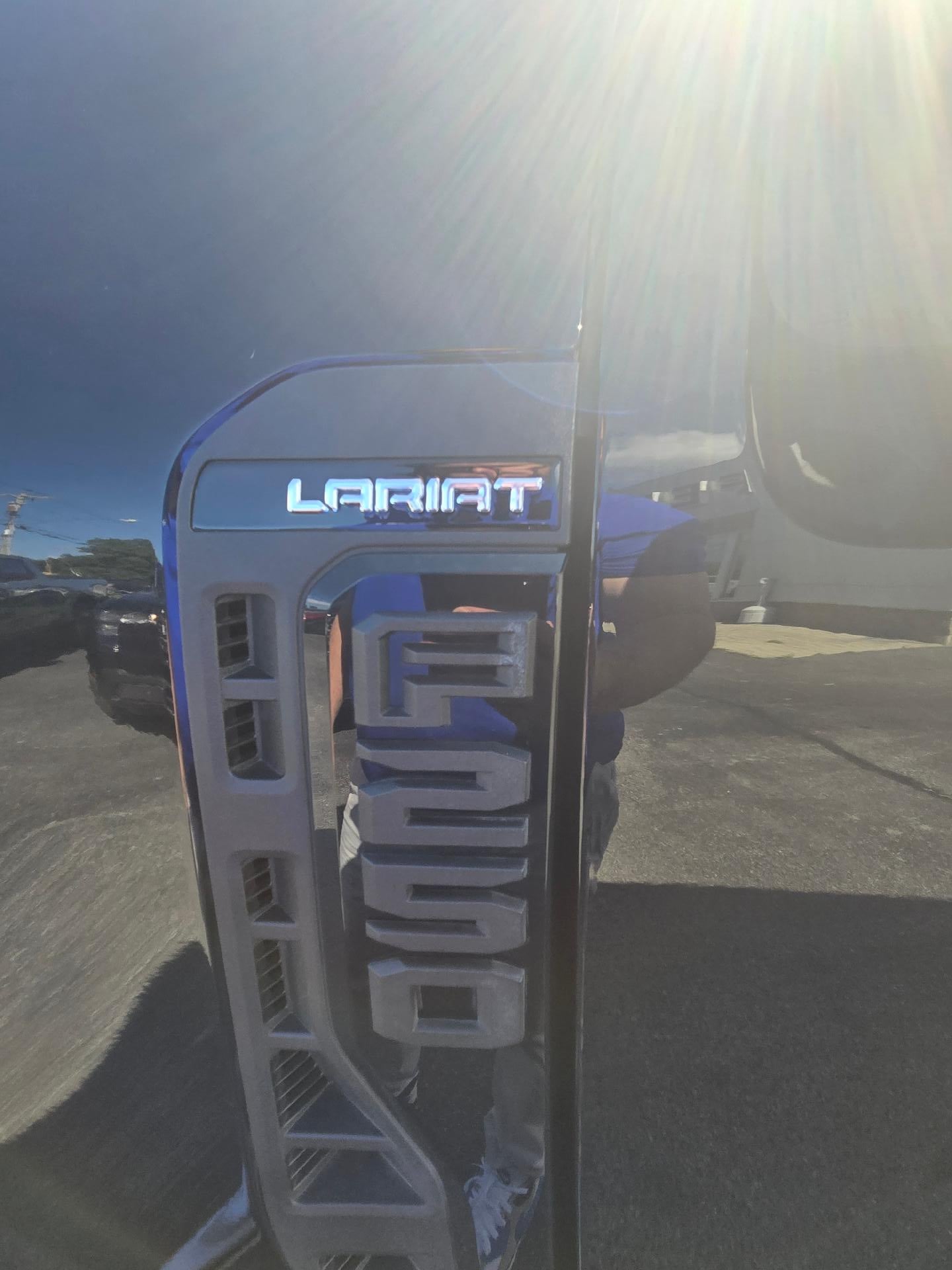 2023 Ford Super Duty F-250 SRW Lariat 4WD Crew Cab Diesel