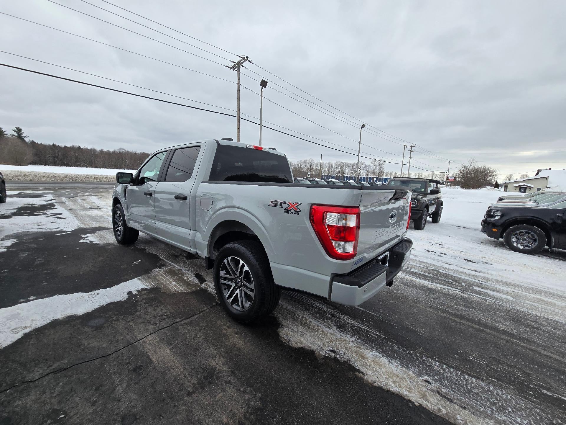 2023 Ford F-150 XL 4WD SuperCrew 5.5' Box