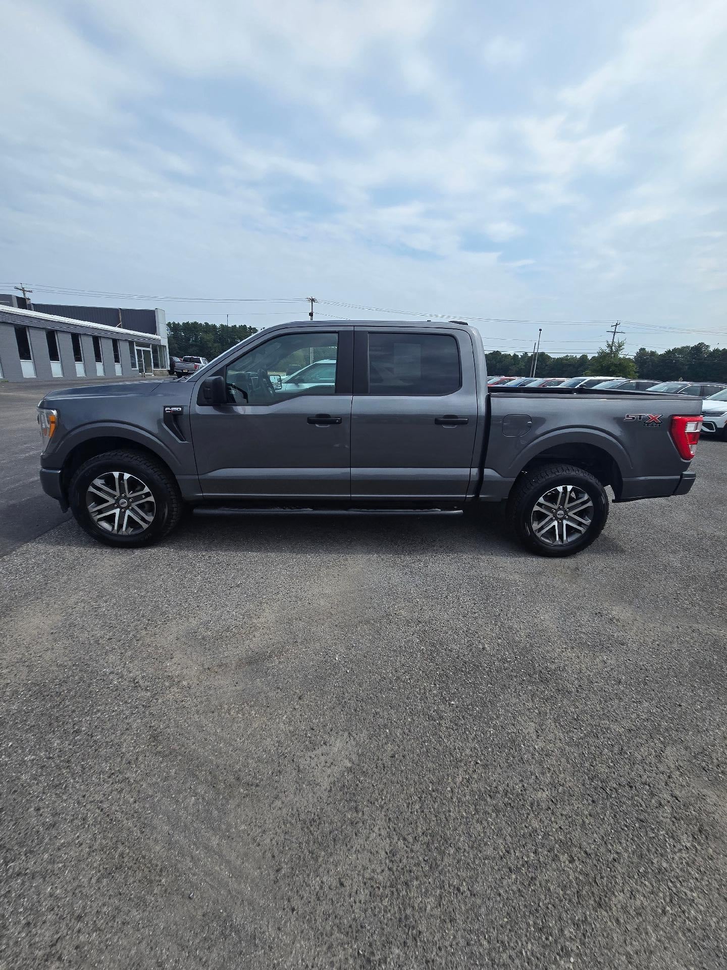 2022 Ford F-150 STX Crew Cab