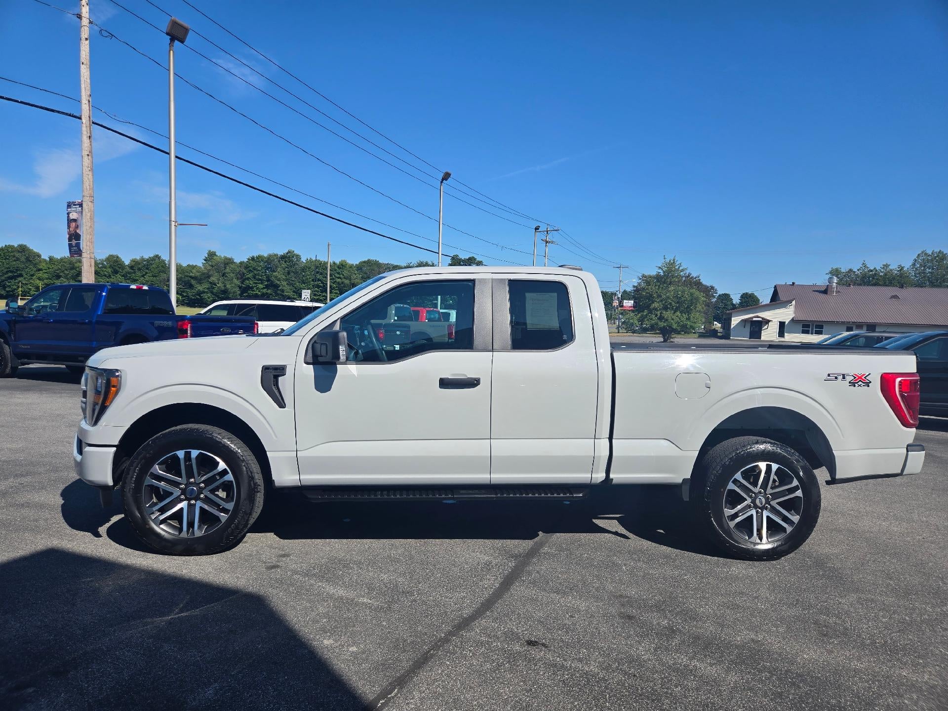 2023 Ford F-150 XL 4WD SuperCab STX