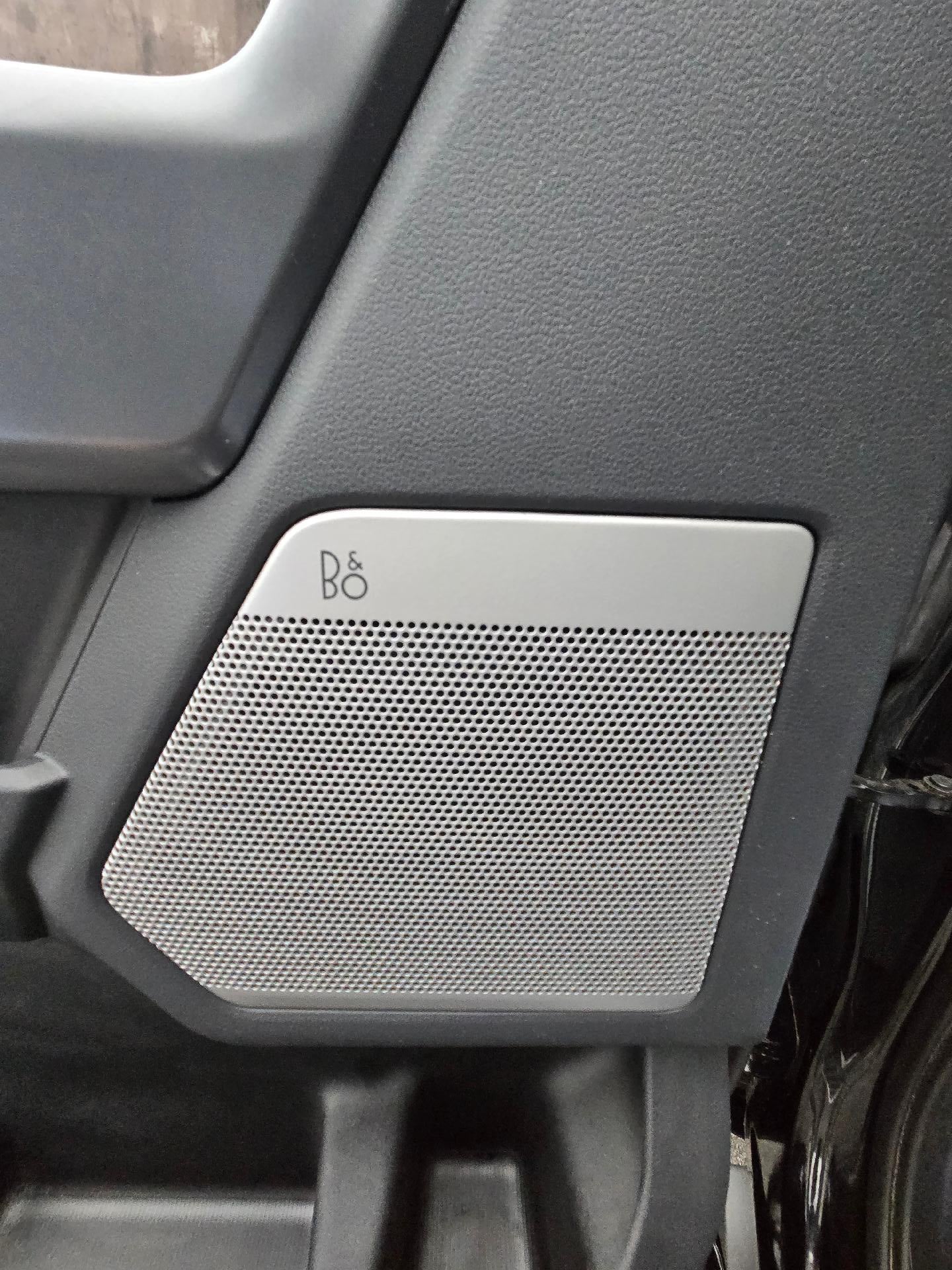 2022 Ford F-150 Lariat 4WD SuperCrew 5.5' Box