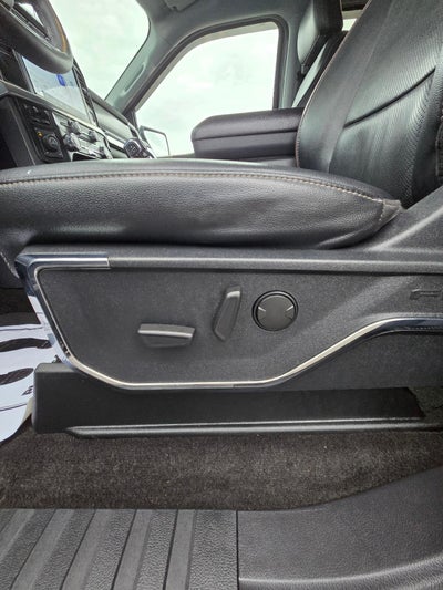 2022 Ford F-150 Lariat 4WD SuperCrew 5.5' Box