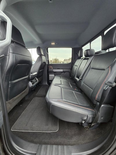 2022 Ford F-150 Lariat 4WD SuperCrew 5.5' Box