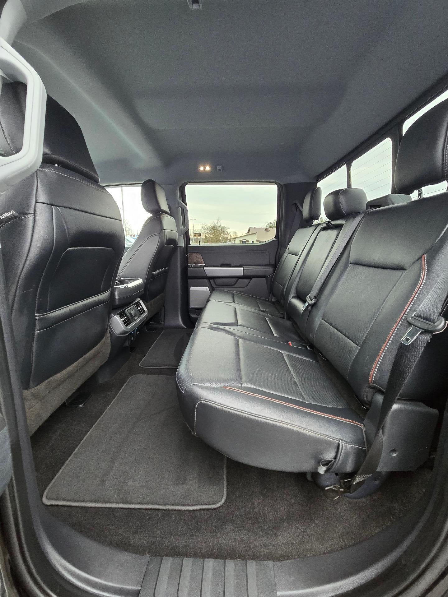 2022 Ford F-150 Lariat 4WD SuperCrew 5.5' Box