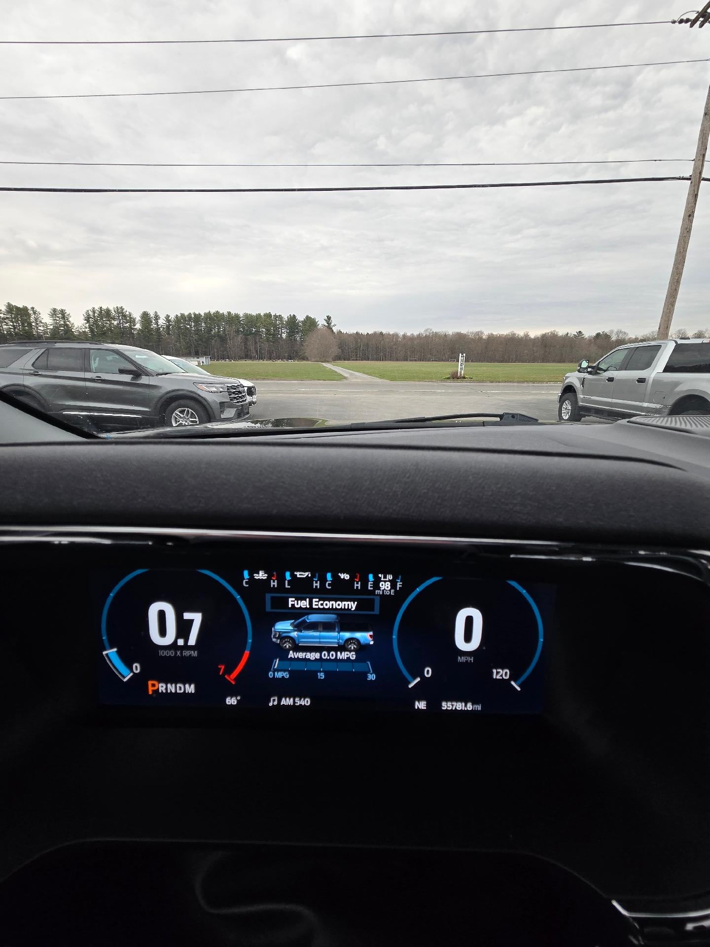 2022 Ford F-150 Lariat 4WD SuperCrew 5.5' Box