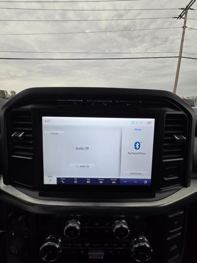 2022 Ford F-150 Lariat 4WD SuperCrew 5.5' Box