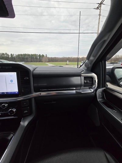 2022 Ford F-150 Lariat 4WD SuperCrew 5.5' Box