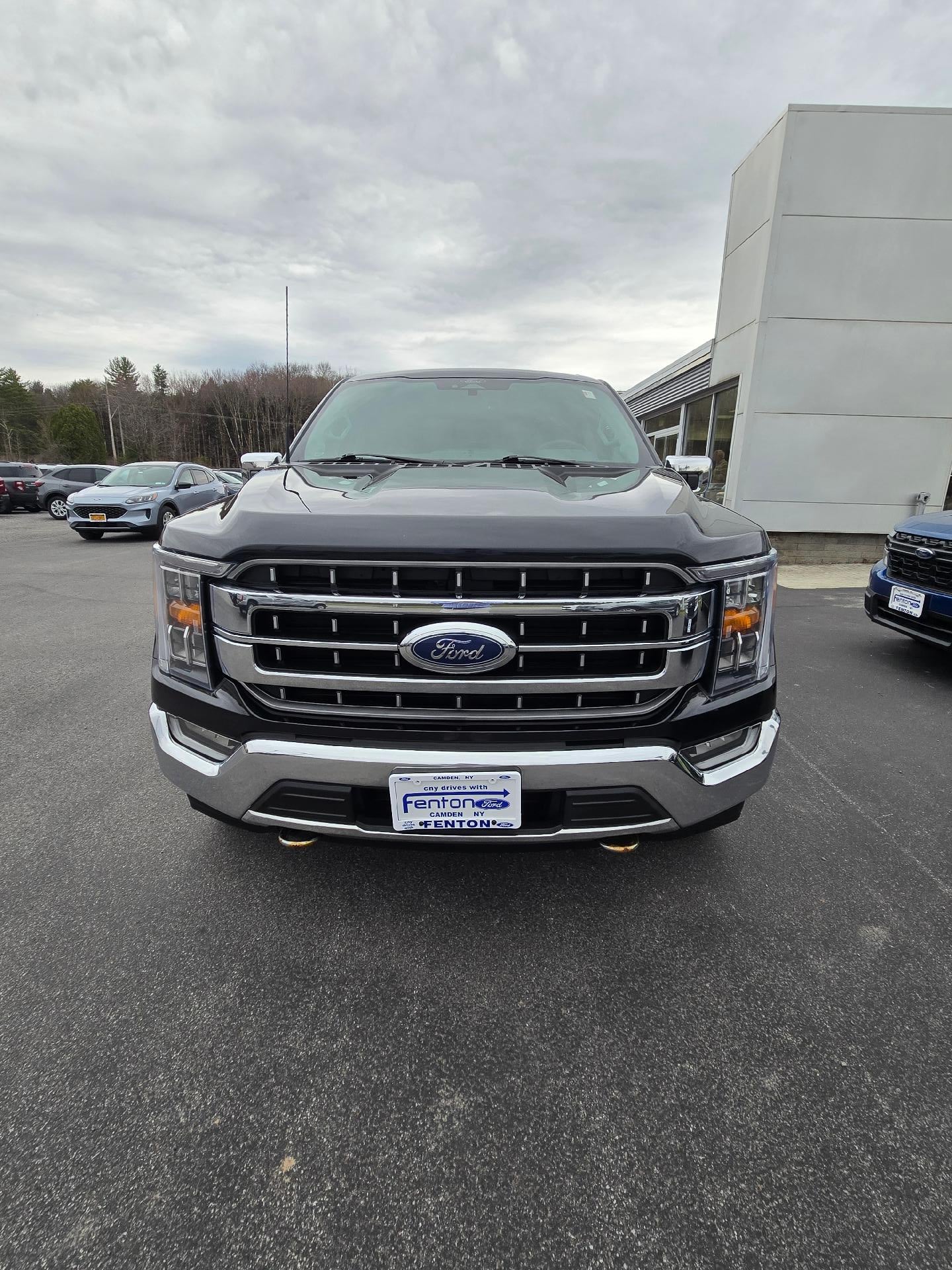 2022 Ford F-150 Lariat 4WD SuperCrew 5.5' Box