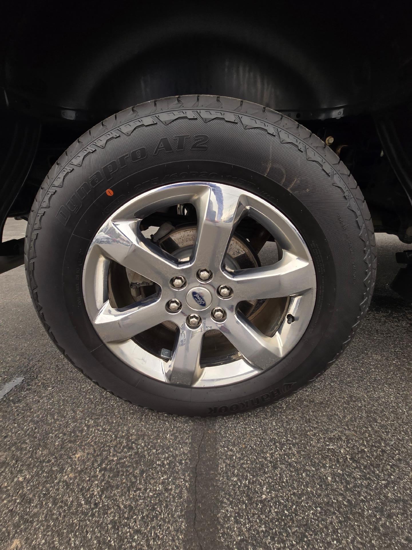 2022 Ford F-150 Lariat 4WD SuperCrew 5.5' Box