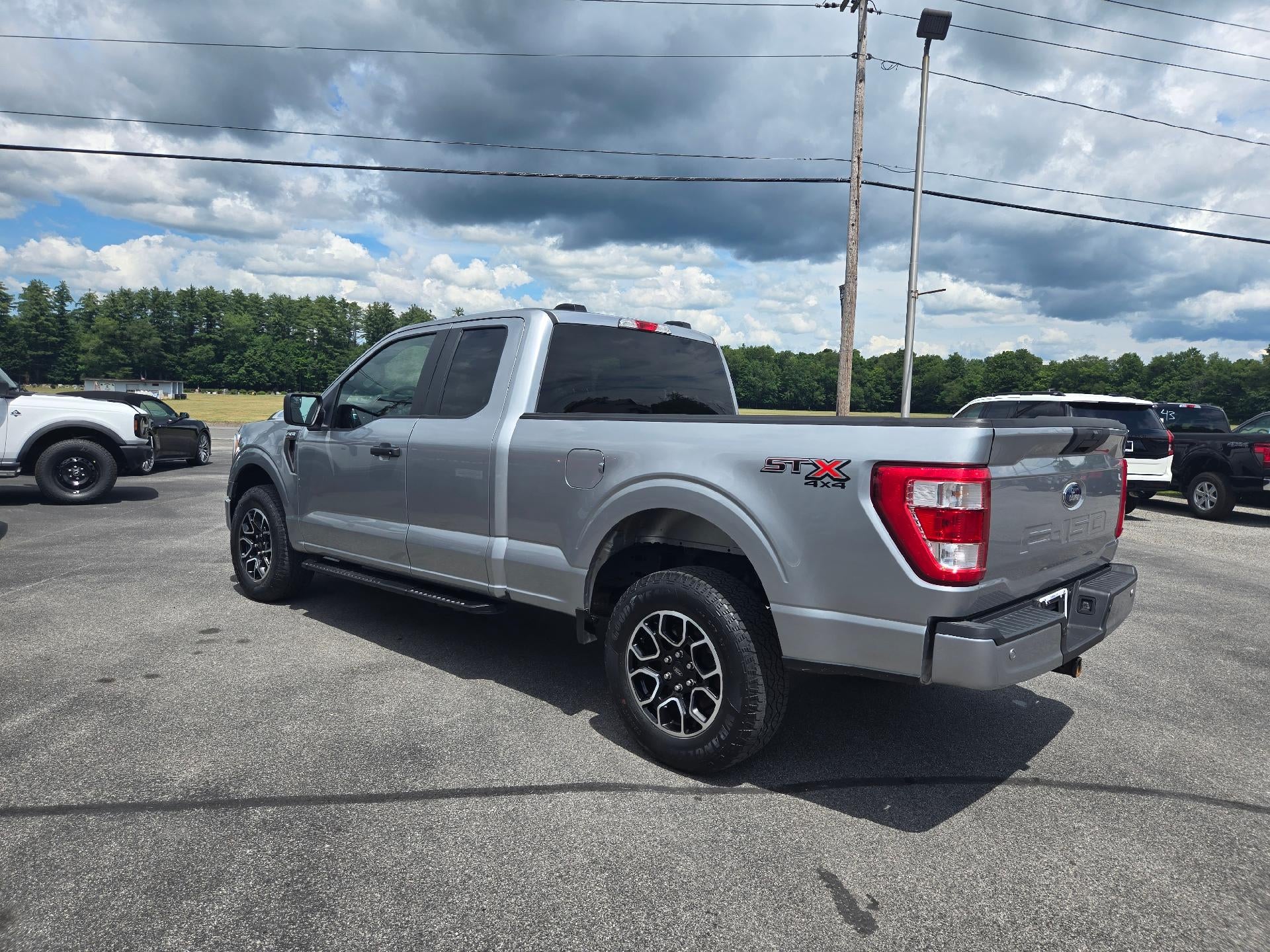 2022 Ford F-150 XL 4WD SuperCab 6.5' Box