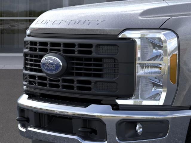 2025 Ford Super Duty F-350 SRW XL 4WD Reg Cab 8' Box