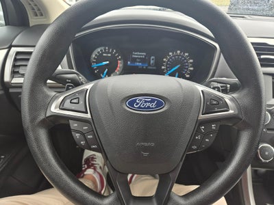 2018 Ford Fusion SE FWD