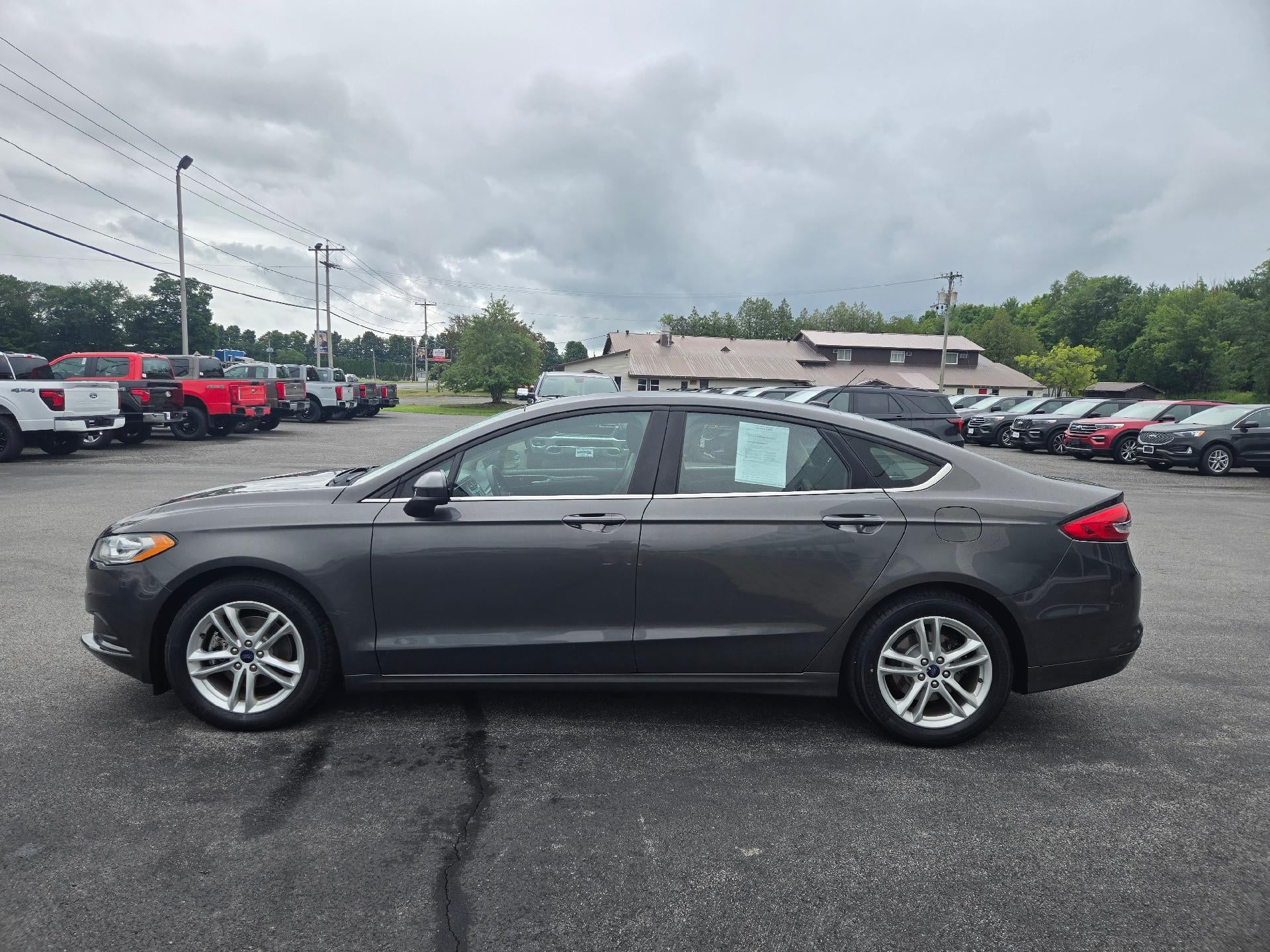 2018 Ford Fusion SE FWD
