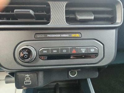 2025 Ford Maverick HYBRID